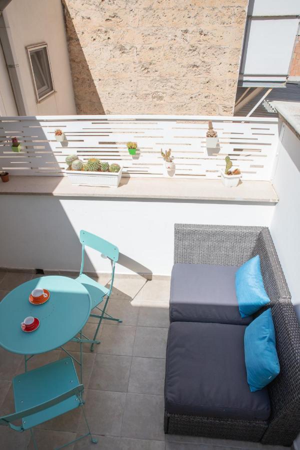 Casa Ginebras Lägenhet Bari Exteriör bild