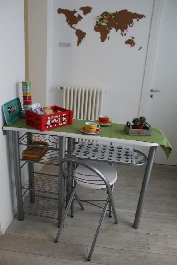 Casa Ginebras Lägenhet Bari Exteriör bild